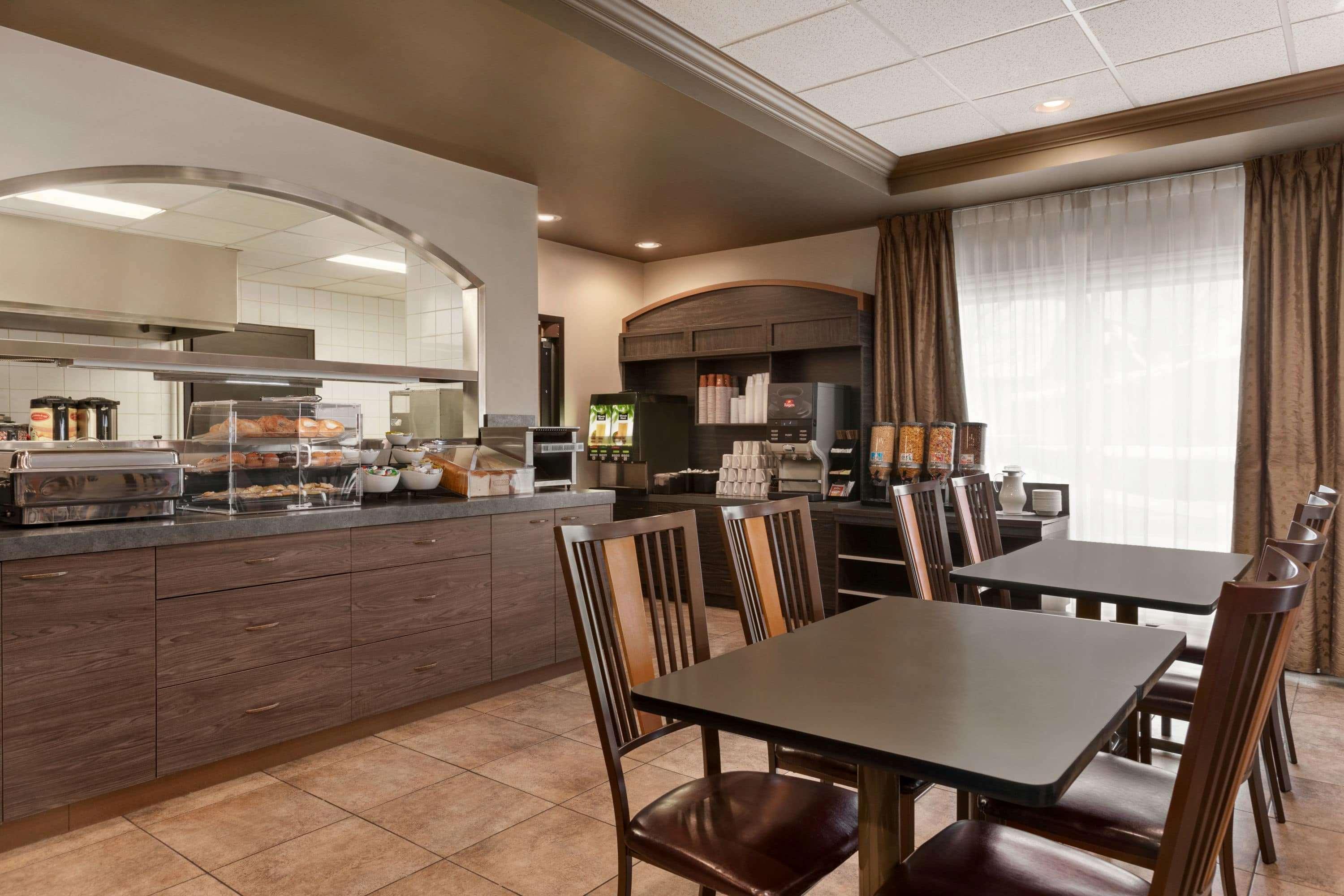 Days Inn By Wyndham Lévis Eksteriør billede