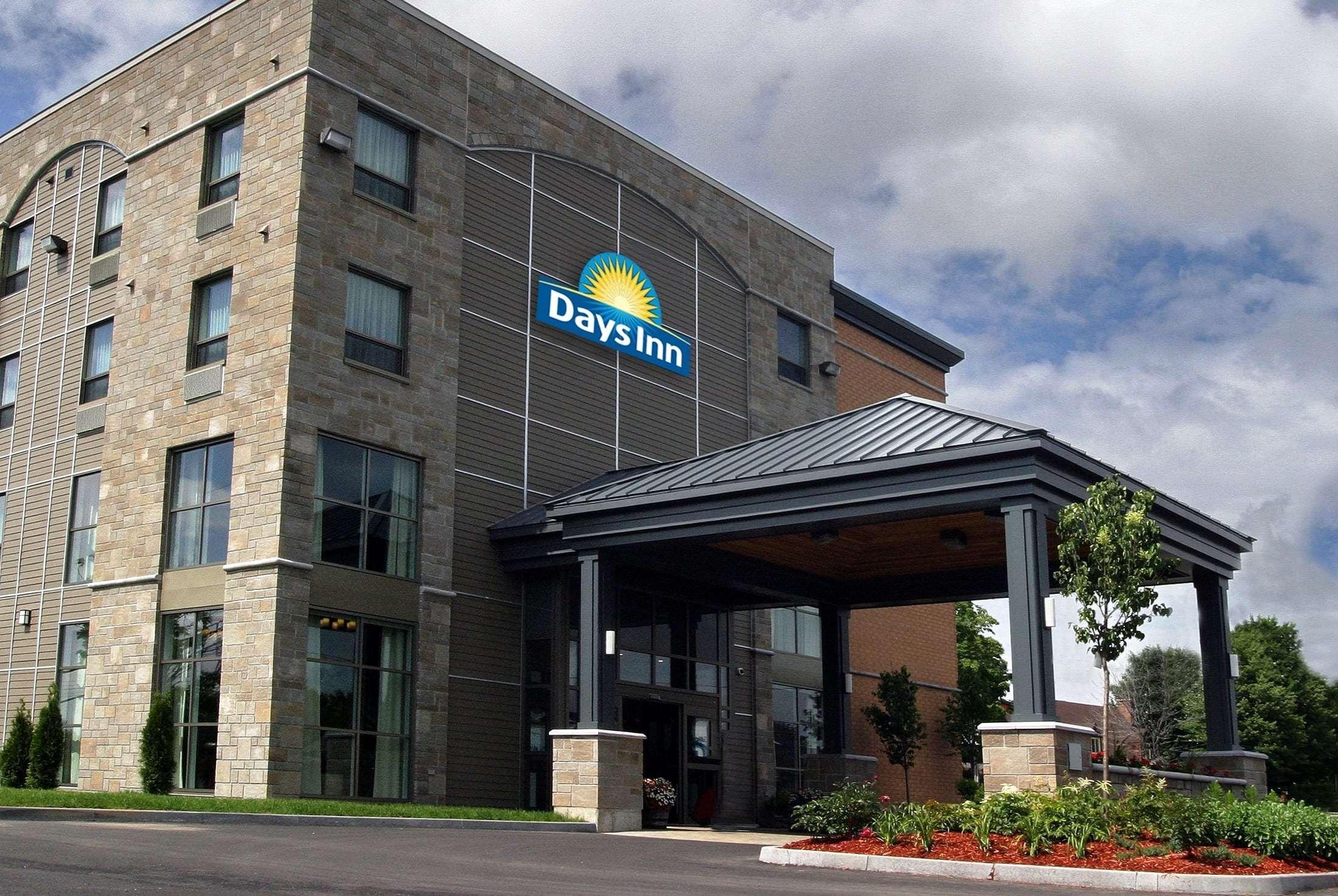 Days Inn By Wyndham Lévis Eksteriør billede